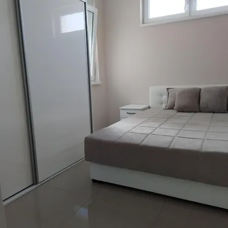 Lux Trosoban *