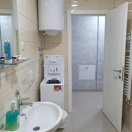 아파트 Lux Trosoban 스렘스카 미트로비차